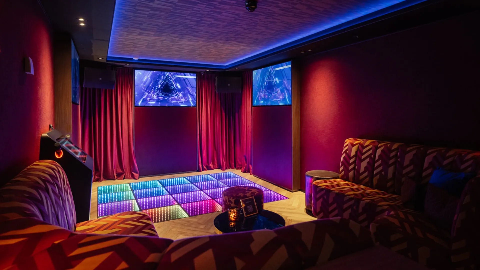 The Q Lounge privé karaoke lounge